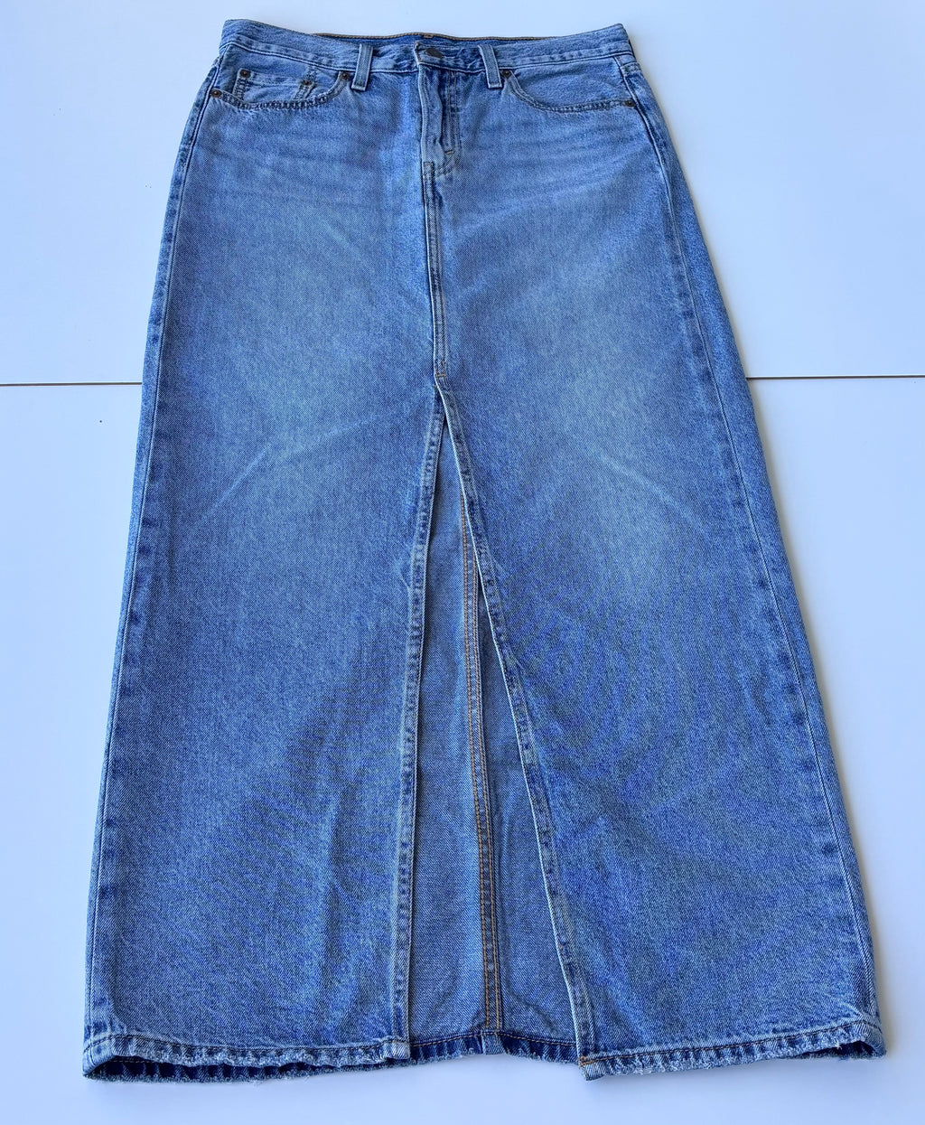 Levi's Premium Light-Wash Denim Midi Skirt, 28