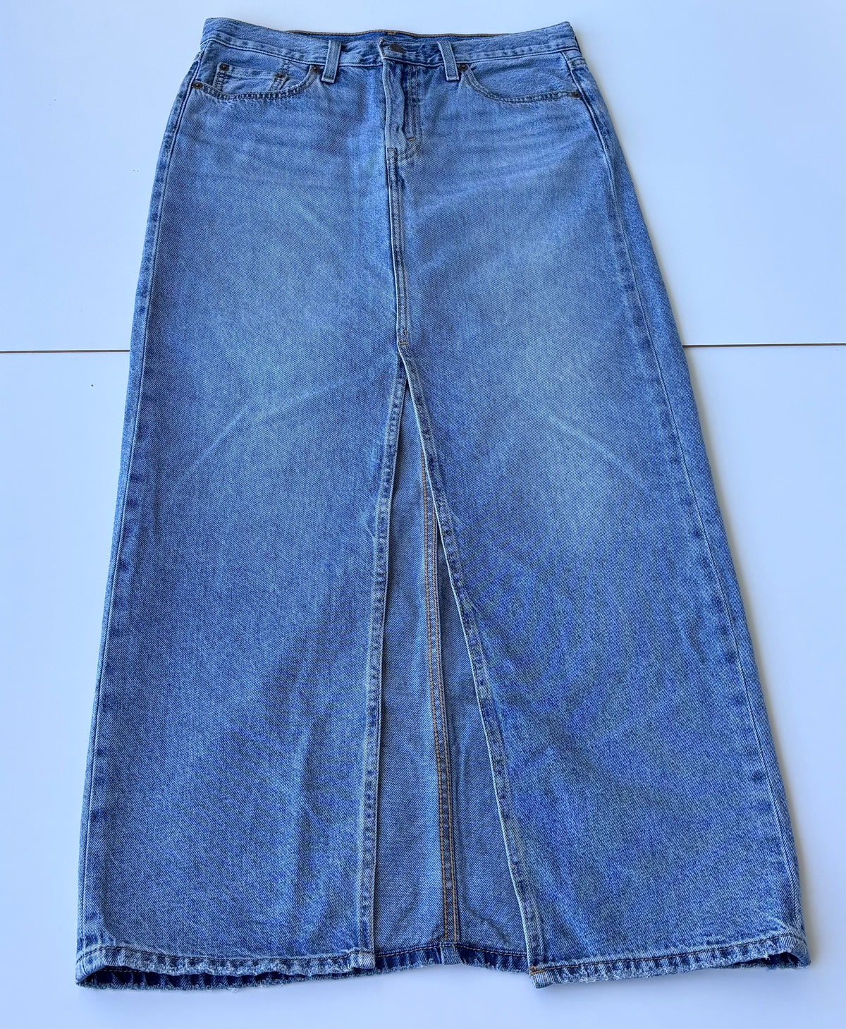 Levi's Premium Light-Wash Denim Midi Skirt, 28