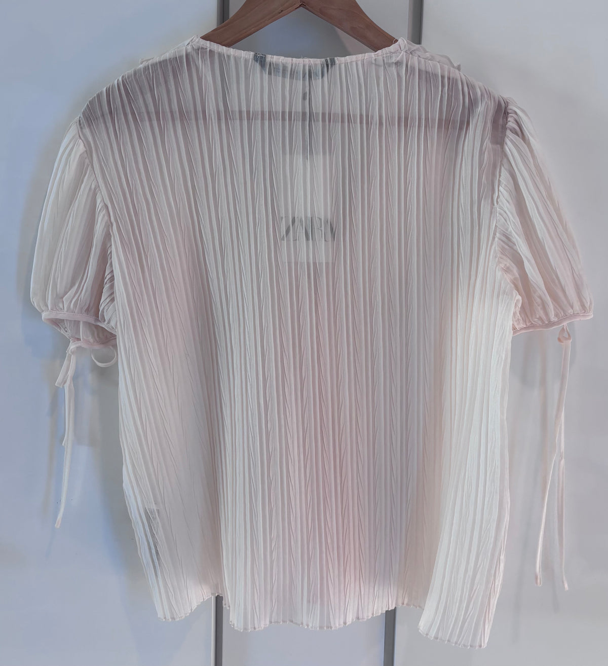 Zara Ivory Plissé Ruffle Blouse, M