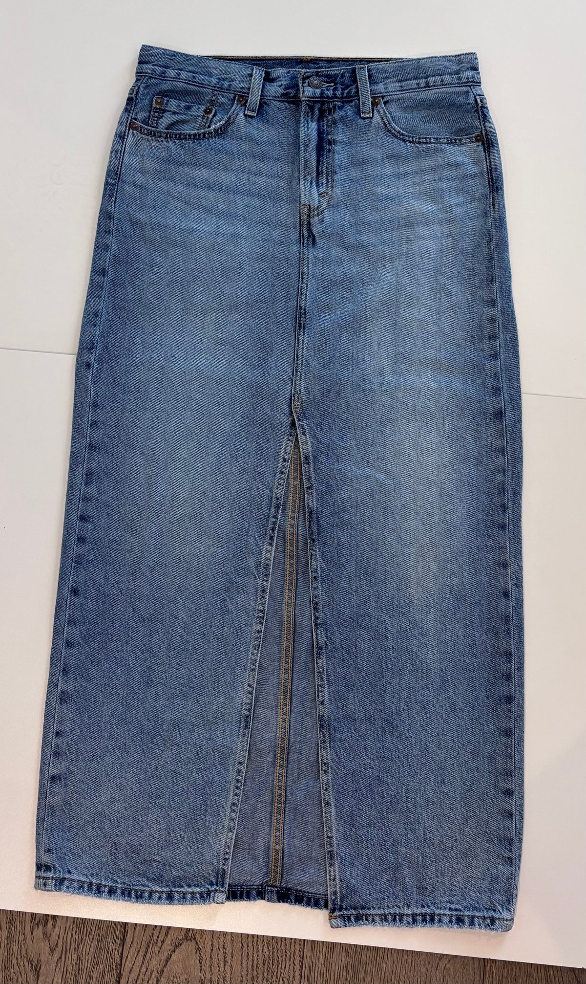 Levi's Premium Light-Wash Denim Midi Skirt, 28